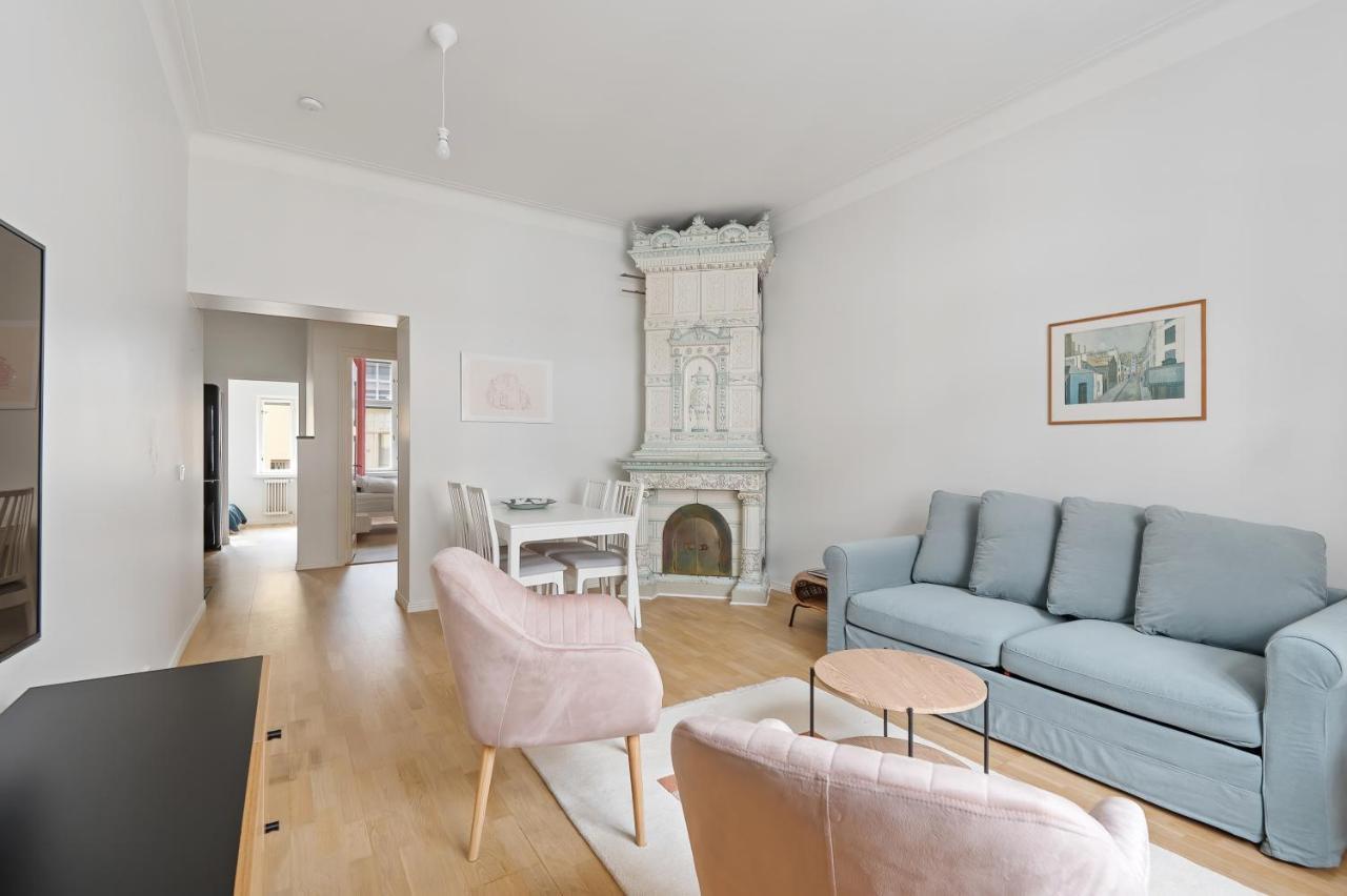 הלסינקי Wehost Fabulous 2Br In Prestigious Punavuori @Iso Roobertinkatu 26 מראה חיצוני תמונה