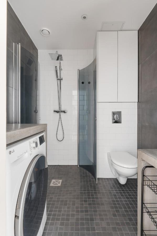 הלסינקי Wehost Fabulous 2Br In Prestigious Punavuori @Iso Roobertinkatu 26 מראה חיצוני תמונה