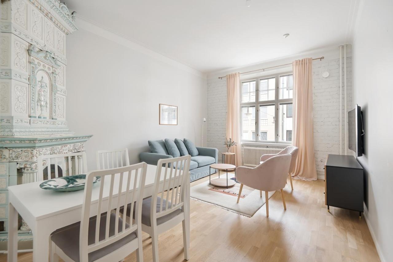 הלסינקי Wehost Fabulous 2Br In Prestigious Punavuori @Iso Roobertinkatu 26 מראה חיצוני תמונה
