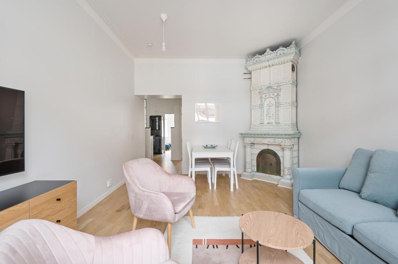 הלסינקי Wehost Fabulous 2Br In Prestigious Punavuori @Iso Roobertinkatu 26 מראה חיצוני תמונה